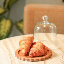 Load image into Gallery viewer, Scallop Cake Stand