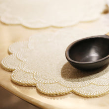 Load image into Gallery viewer, Beaded Flower Table Mats