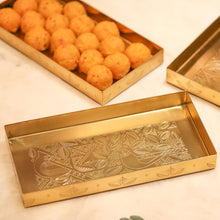 Load image into Gallery viewer, Bird Etched Rectangle Tray