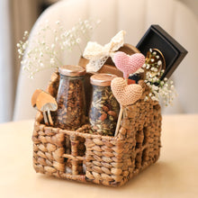 Load image into Gallery viewer, House Basket