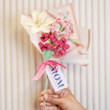 Load image into Gallery viewer, crochet bouquet