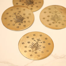 Load image into Gallery viewer, Lily Coaster Set