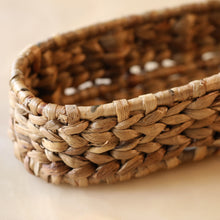 Load image into Gallery viewer, Oval Basket Tray
