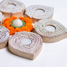 Load image into Gallery viewer, Leaf Carved Tea-lights (Box of 2)