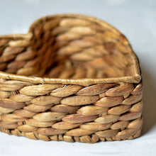 Load image into Gallery viewer, Heart Basket