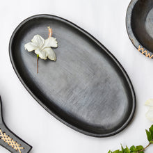 Load image into Gallery viewer, Earthenware Oval Platter