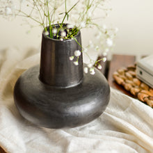 Load image into Gallery viewer, Black Pottery Vase