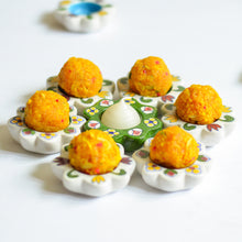 Load image into Gallery viewer, Handcrafted Blue Pottery Tea Light Holders, green Colour