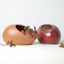 Load image into Gallery viewer, Ceramic Pebble Planter