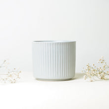 Load image into Gallery viewer, ceramic planter grey