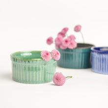 Load image into Gallery viewer, Light green ceramic cup