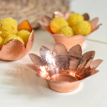 Load image into Gallery viewer, Floral Copper Bowls(Set of 2)
