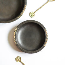 Load image into Gallery viewer, Earthenware Deep Plates (Set of 2)