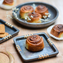 Load image into Gallery viewer, square dessert plate