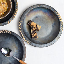 Load image into Gallery viewer, Earthenware Plate (Set of 2)