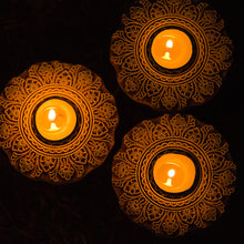 Load image into Gallery viewer, Floral Carved Block Tealight