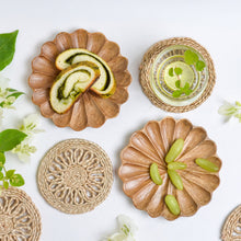 Load image into Gallery viewer, Jute Flower Coaster