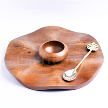 Load image into Gallery viewer, Flower Wooden Platter