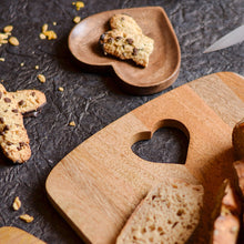 Load image into Gallery viewer, Heart Chopping Boards