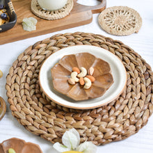 Load image into Gallery viewer, Round Table Mat