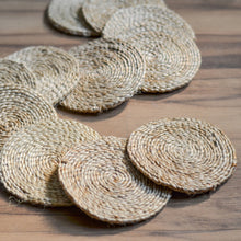Load image into Gallery viewer, jute coasters