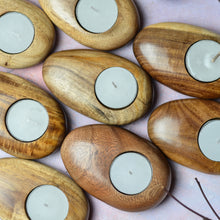 Load image into Gallery viewer, Pebble Tealight Holder