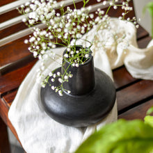 Load image into Gallery viewer, Black Pottery Vase