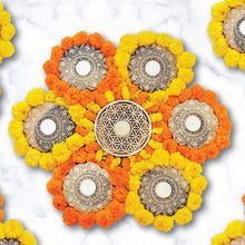 Load image into Gallery viewer, Floral Carved Block Tealight