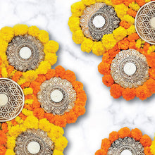 Load image into Gallery viewer, Floral Carved Block Tealight