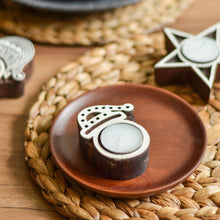 Load image into Gallery viewer, Santa Tealight Holder