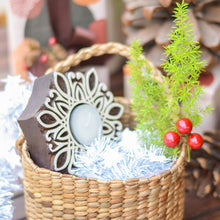 Load image into Gallery viewer, Snow Crystal Tealight Holder