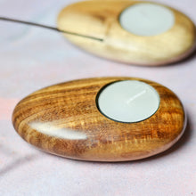 Load image into Gallery viewer, Pebble Tealight Holder
