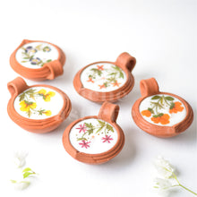 Load image into Gallery viewer, Terracotta Dhoop Candle