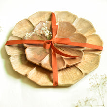 Load image into Gallery viewer, Lotus Plates(Set of 4)