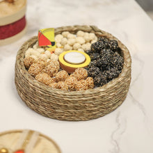 Load image into Gallery viewer, Sabai Grass Basket

