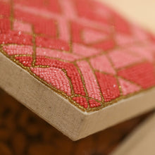 Load image into Gallery viewer, BEADED BOX LATTICE PINK
