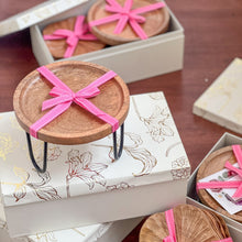 Load image into Gallery viewer, classic cake stand

