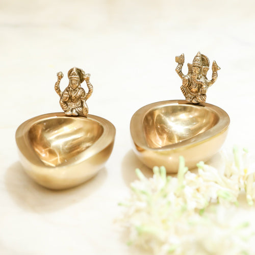 ganesh and laxmi diyas