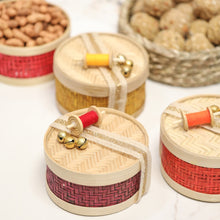 Load image into Gallery viewer, wicker bamboo gift box 
