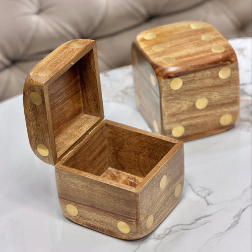 Wooden dice-shaped boxes 