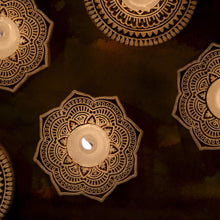 Load image into Gallery viewer, Flower Carved Block Tealight
