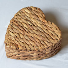 Load image into Gallery viewer, Heart Basket
