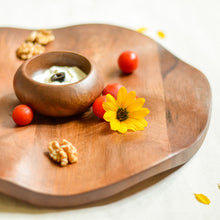 Load image into Gallery viewer, Flower Wooden Platter
